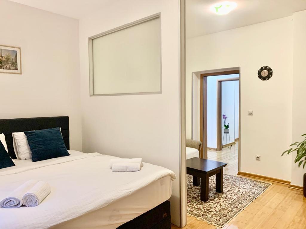 City Center Crown Apartment 베오그라드 외부 사진